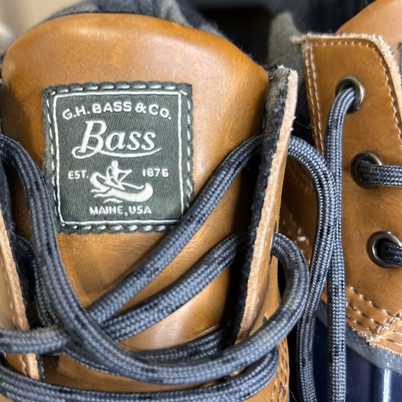 G.H. BASS & CO. Lace Up Duck Boots 8M - Picture 2 of 7